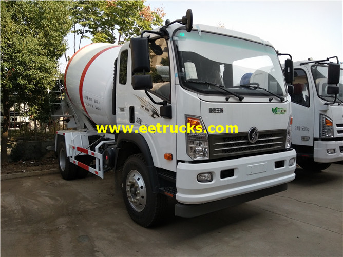 5000 Liters 160hp SINOTRUK Cement Mixer Trucks