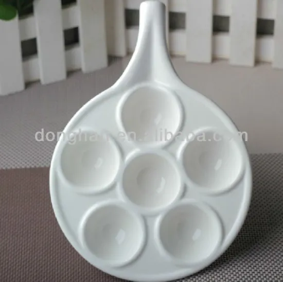 6 holes ceramic egg cup