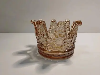 Crown shaped glass & delicacy candle holders