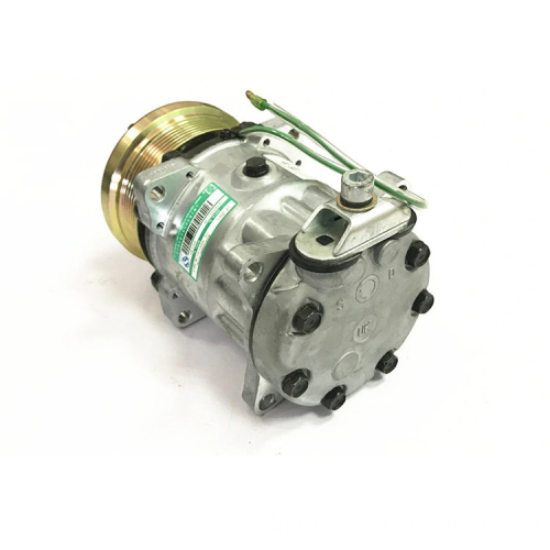 SINOTRUK New Air Conditioning Compressor WG1500139008 for Howo A7 8x4 Dump Truck Cab