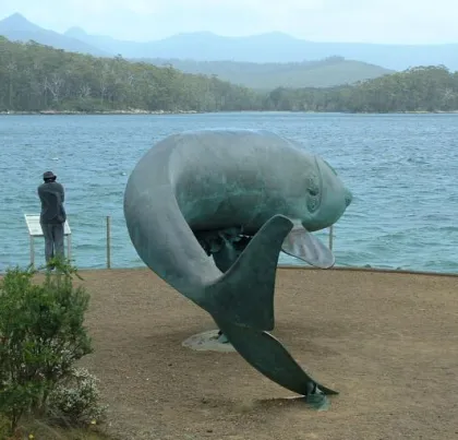 Enormous Style Sculpture Garden Decoration Bronze Blue Whale Statue