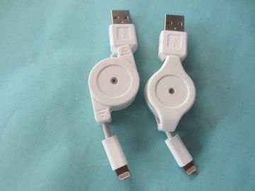 White Retractable Sync Data Iphone 5 Lightning Charging Cable For Ipad Mini