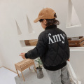 子供服の綿パッドドジャケット