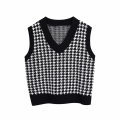 Women Oversized Houndstooth Knitted Vest Sweater