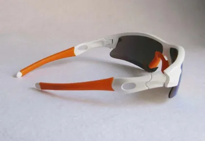 Sports glasses with UV400 protection