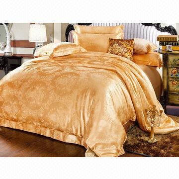 Jacquard Bedding Set dengan gambar bunga yang hidup dan desain klasik