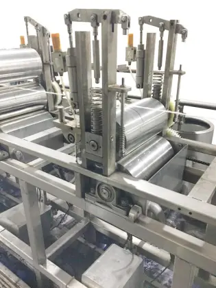 Multi color yarn dyeing machine