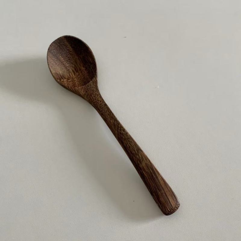 Natural Wood Spoon Set with Gradual Brown Tones