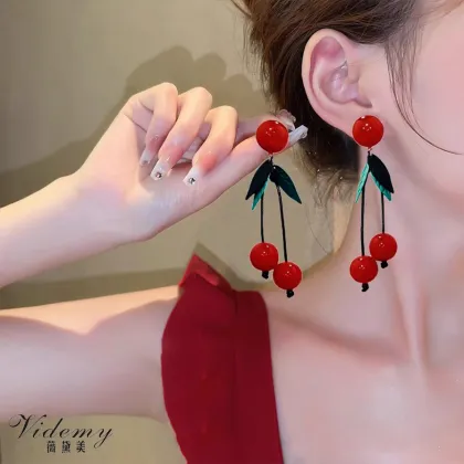 Stylish Red Cherry Leaf Earrings in Retro Design
