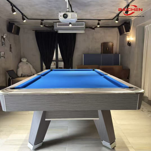 Ticari Bilardo Masasının Temizlenmesi Kolay