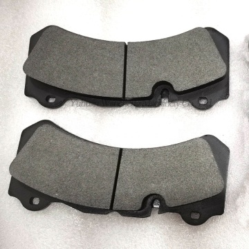 High Performance 6 Pot Brake Calipers and Ceramic Brake Pads for GT6 Vehicles