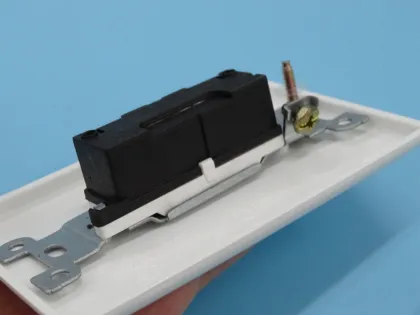 Advaned Design single switch wall socket with white cover wall switch socket brand