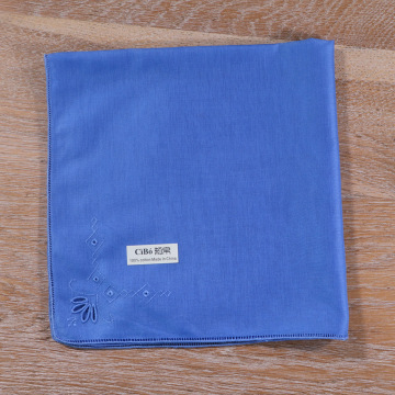 Blue Cotton Taschentuch Stickmuster Drawnwork