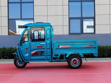 Popüler yeni yarı kapalı elektrikli üç tekerlekli bisiklet