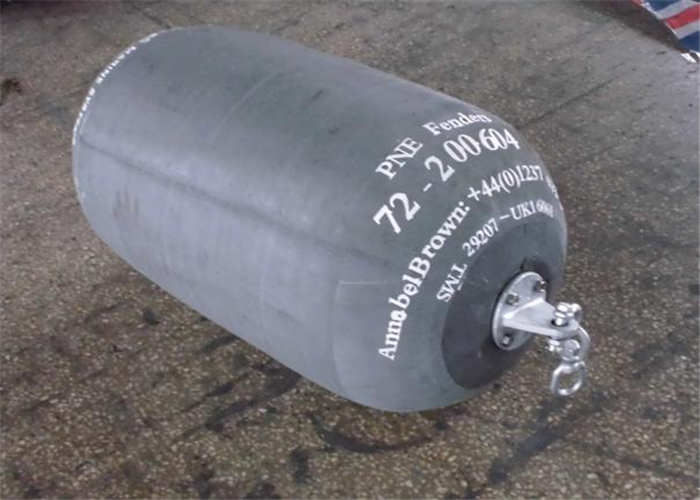 Grey Color Pneumatic Fenders 