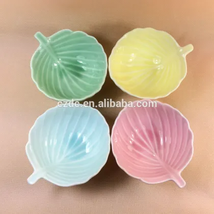 Microwave safe china wholesale Japanese style celadon rice bowl set in leaf shape