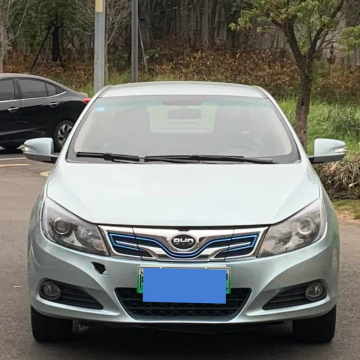 Wholesale Used BYD E5 300e 2017 Electric Cars - Second Hand EV Vehicles for Sale