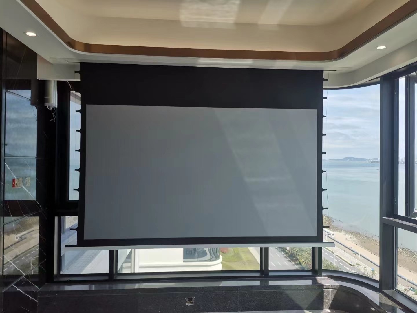 Electric Projection Screen