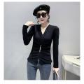 Slim V-neck inner bottoming shirt for women