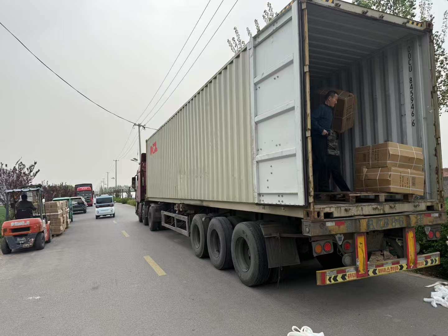 Brush loading