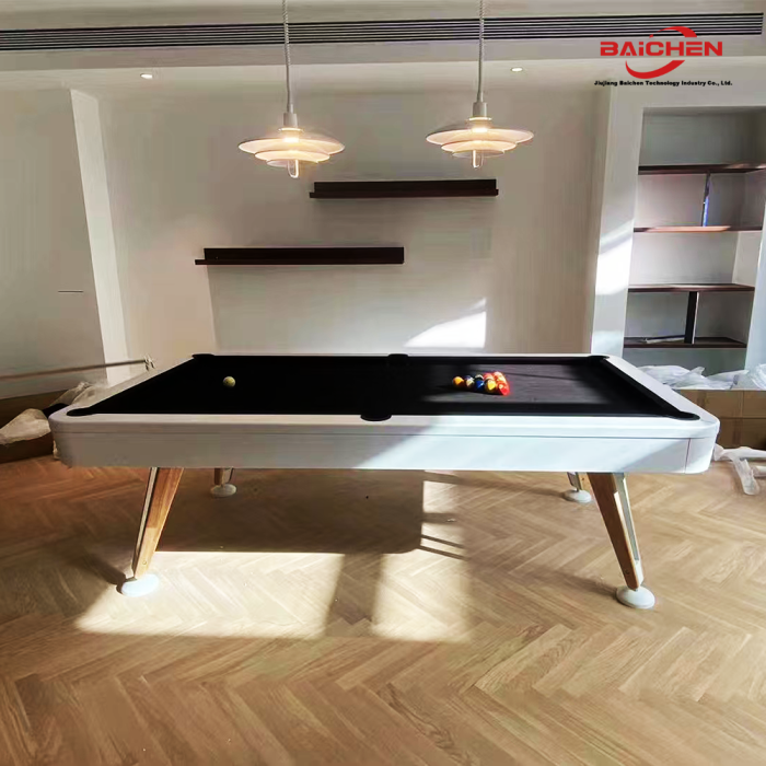 otel süiti lüks bilardo oyun masası