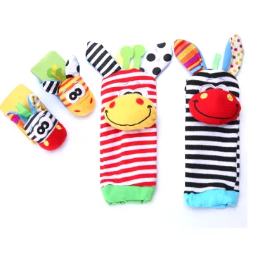 Infant Wrists Rattle and Socks Foot Finders Set: A Squeaky Toy Gift for Newborn and Baby Toddlers