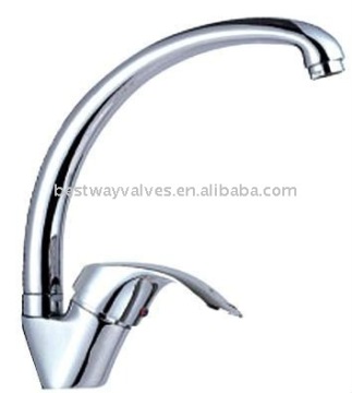 single handle brass faucet