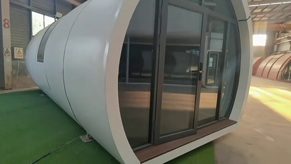 Eco-Friendly Mobile Capsule for Modern Getaways