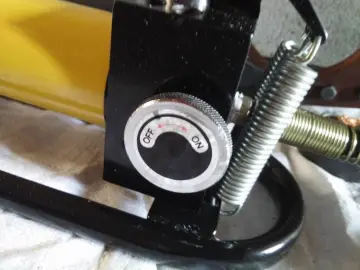 Pneumatic Cable Cutter Machine