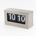 Kotak Logam Flip Down Clock