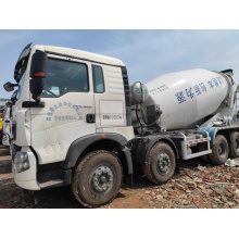 4-Axle 12-cubic-meter HOWO Chassis Concrete Mixer Truck