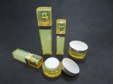 Plastic Cosmetic Packaging, Square Shaped Acrylic Lotion Pump Bottle and Oval Shaped Acrylic Cream Jar