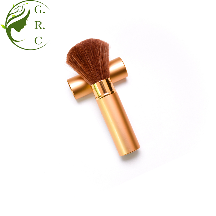 powder brush makeup