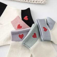 Жаночыя эластычныя шкарпэткі для камфорту і стылю