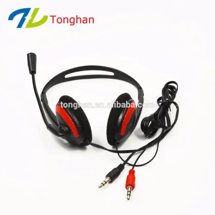 Red computer audio jack long wired headphones headset with microphone