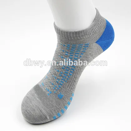 2015 Newest Women Yoga Socks for OEM Service