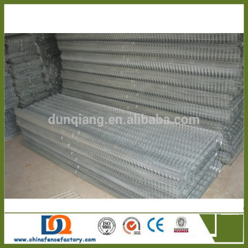 Durable Welded Wire Mesh egg laying chicken cages with poultry equipment