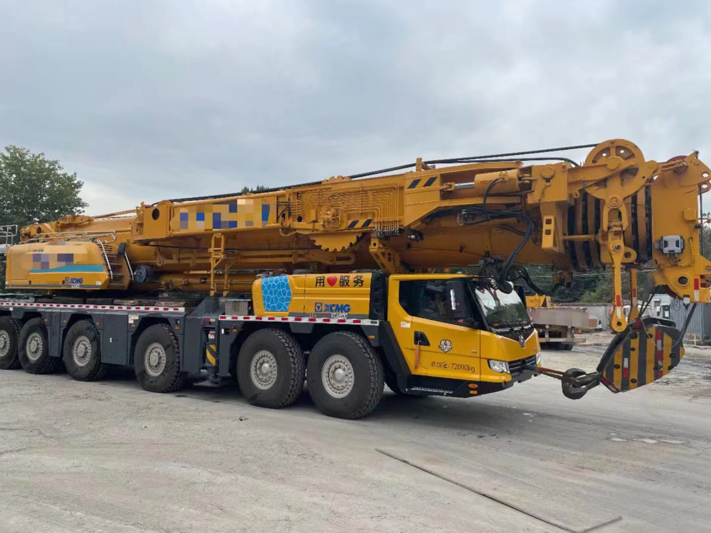 XCMG XCA300-1 All-Terrain Crane