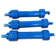 Mentallurgical hydraulic cylinder with sliding bearing