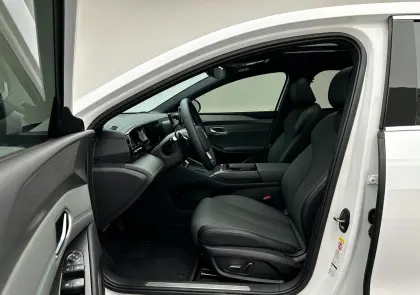 BYD QING L EV