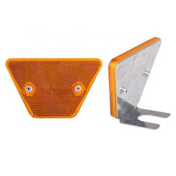 High Reflective Triangles Guardrail Delineators for Highway Safety