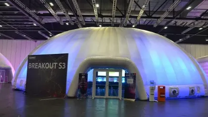 Giant Inflatable Dome: Large Event Structure in Evolution Dome Range