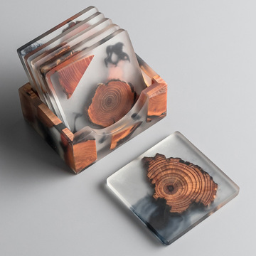 Japanese-Style Resin Wooden Coasters Set with Cedar Wood Holder: Modern Design, Thermal Insulation