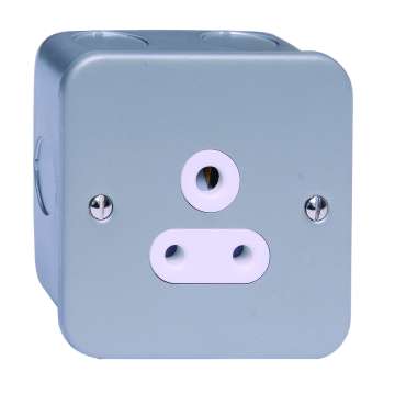 1g 5 AMP Unswitcched Socket Metal Clad