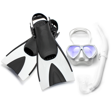 Set di snorkeling subacqueo adulto: occhiali, pinne e attrezzature per le immersioni