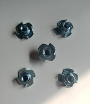 4 Prongs Carbon steel  ZP Tee Nuts