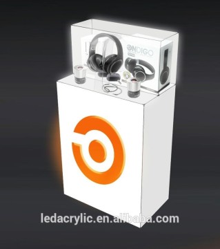 ONDIGO headphone showcase cabinet