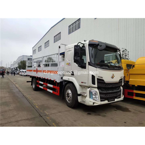 Camion de transporteur de bouteille de gaz à un essieu Dongfeng