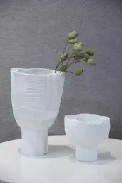 High temperature porcelain decorative vase