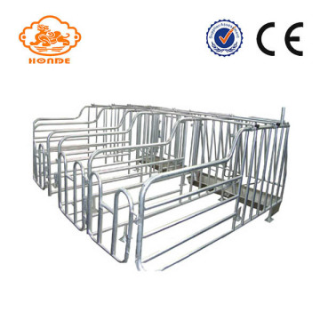 Pig farm useing durable farrowing crate